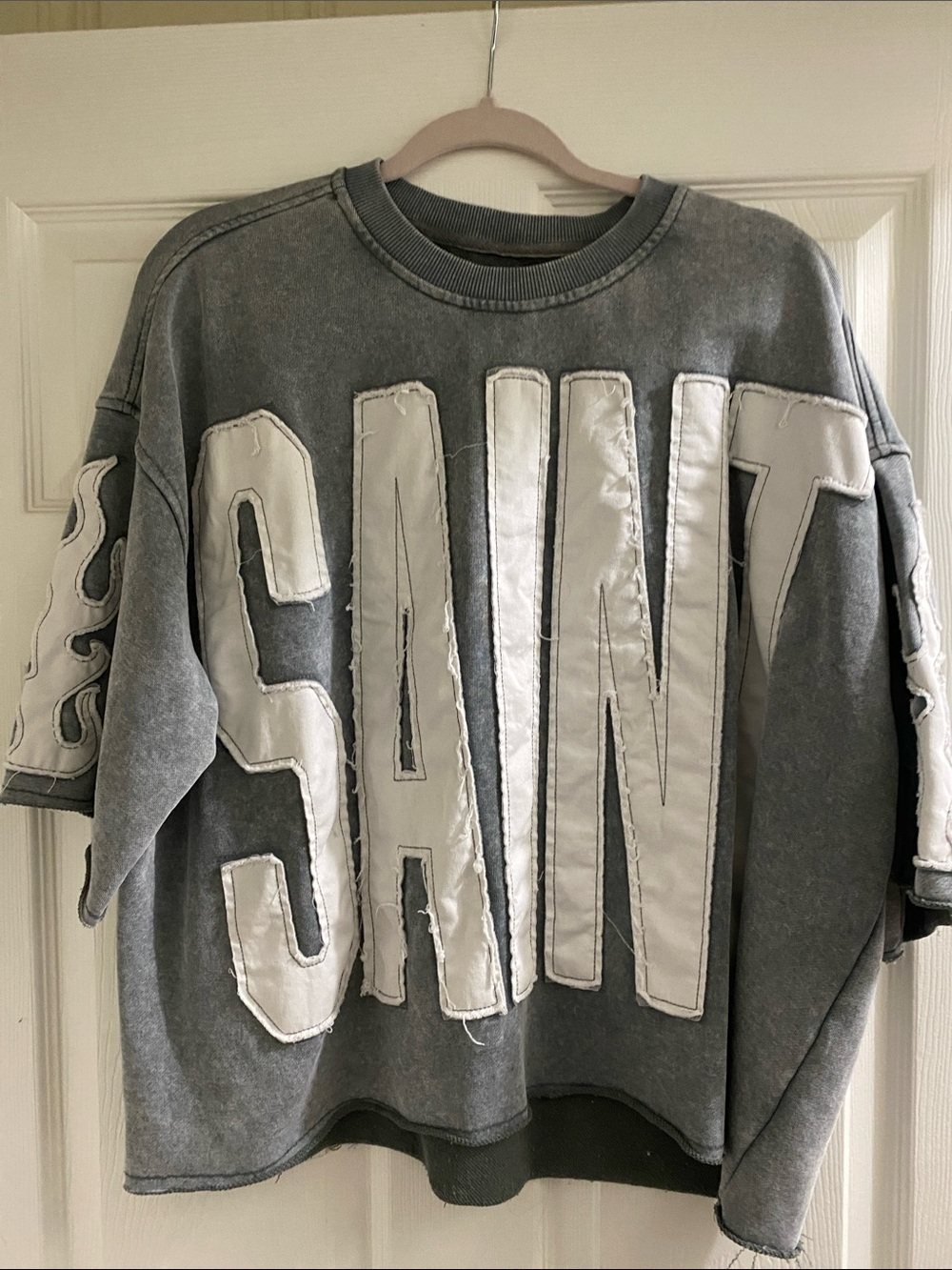 Gray Oversized Sweatshirt with White Appliqué "SAINT"